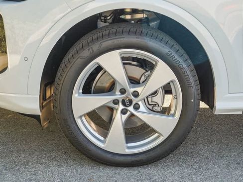New 2025 Audi Q5 Premium Plus image 10