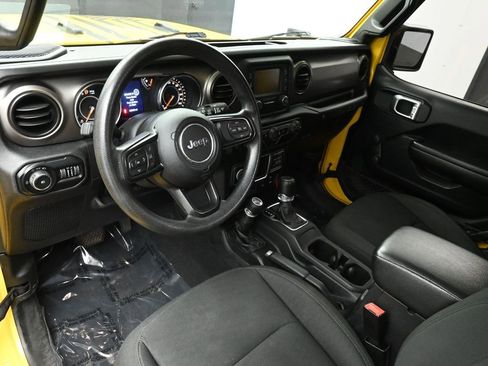 Used 2021 Jeep Wrangler Unlimited Sport AWD/4WD image 14