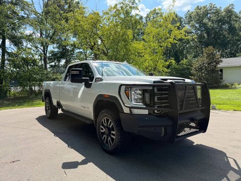 Used 2021 GMC Sierra 2500 AT4 w/ AT4 Premium Plus Package AWD/4WD image 14