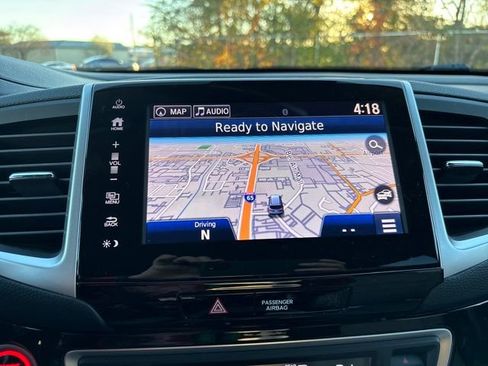 Used 2017 Honda Pilot Touring image 17