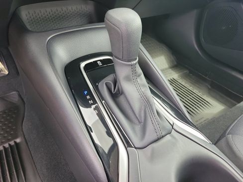 Used 2025 Toyota Corolla LE image 12