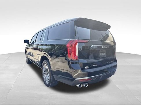 Used 2024 GMC Yukon XL Denali Ultimate AWD/4WD image 8