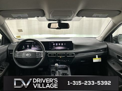 Used 2026 Nissan Sentra SV w/ SV Convenience Package FWD image 18