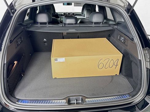 Used 2026 Mercedes-Benz GLC 300 4MATIC image 10