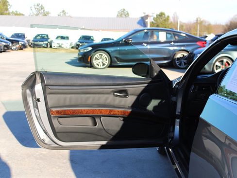 Used 2008 BMW 335i Convertible image 30