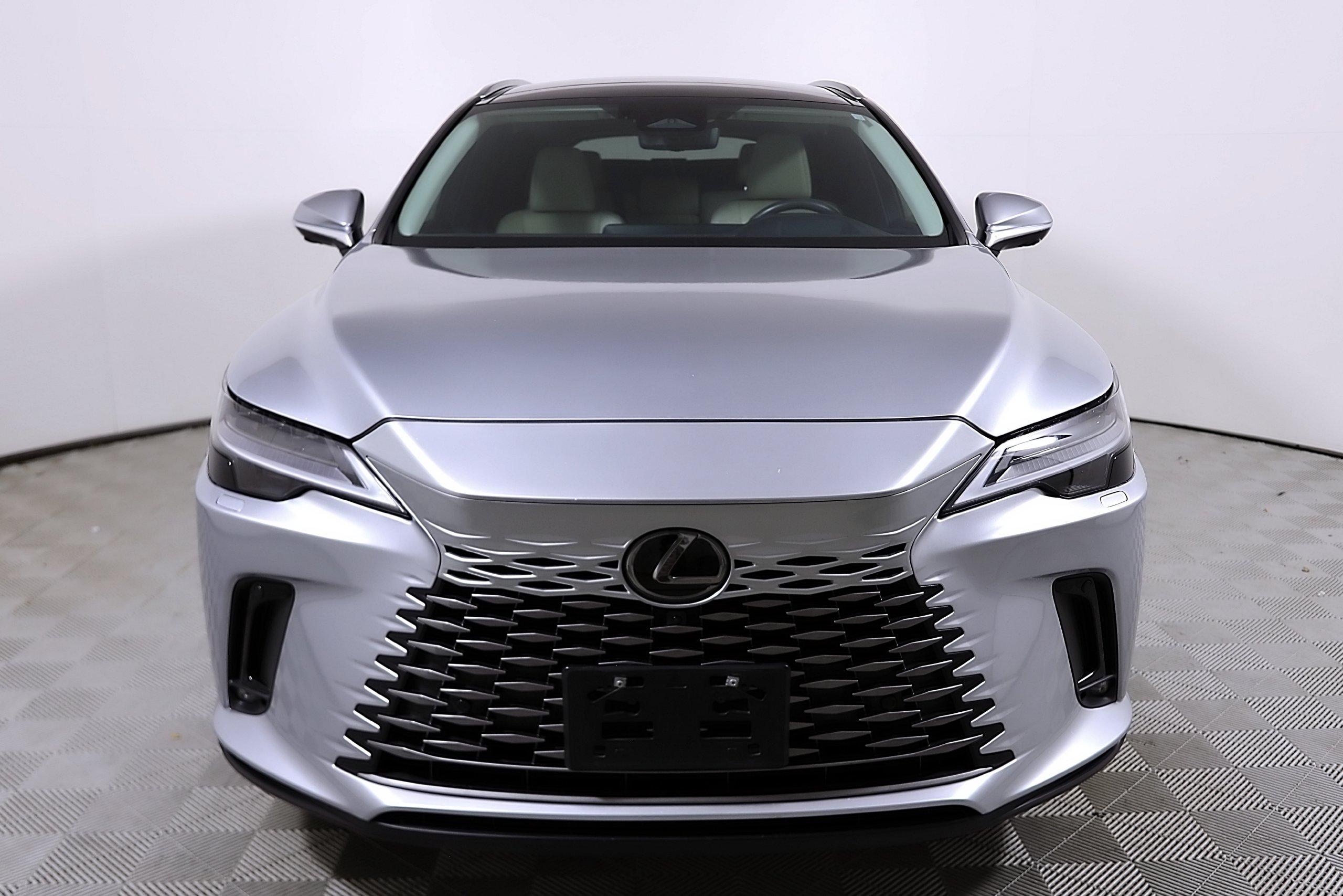 Used 2024 Lexus RX 350h w/ Convenience Package AWD/4WD image 4