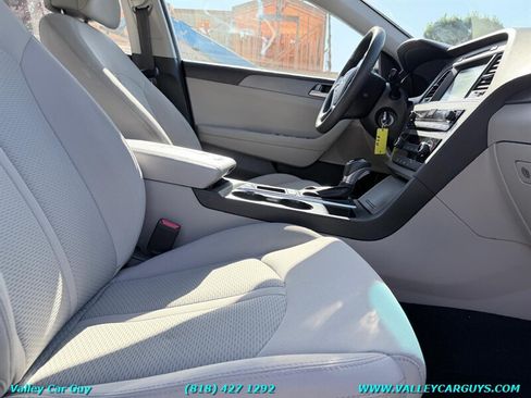 Used 2016 Hyundai Sonata SE FWD image 10