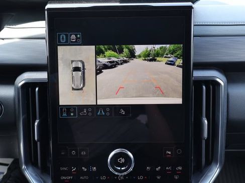 New 2026 GMC Acadia AT4 w/ Super Cruise Package AWD/4WD image 13