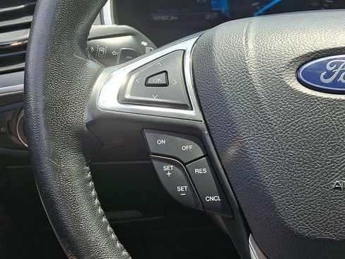 Used 2019 Ford Edge SEL w/ Equipment Group 201A AWD/4WD image 25