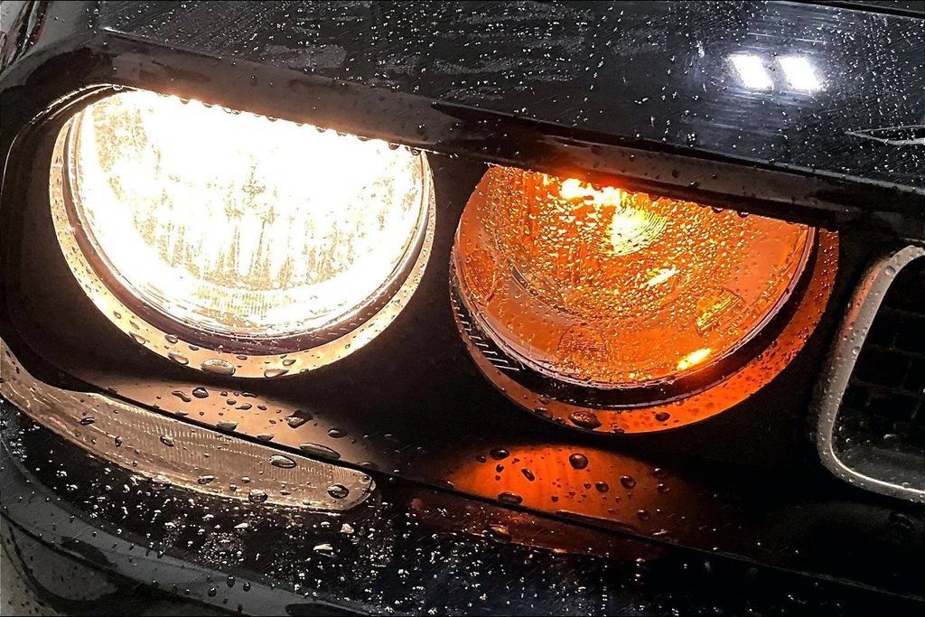 Used 2014 Dodge Challenger R/T RWD image 27