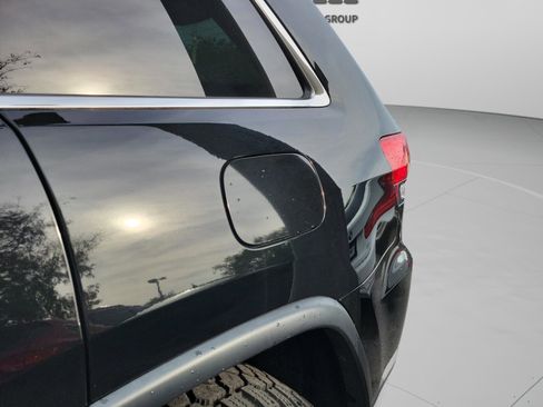 Used 2018 Jeep Grand Cherokee Limited RWD image 25