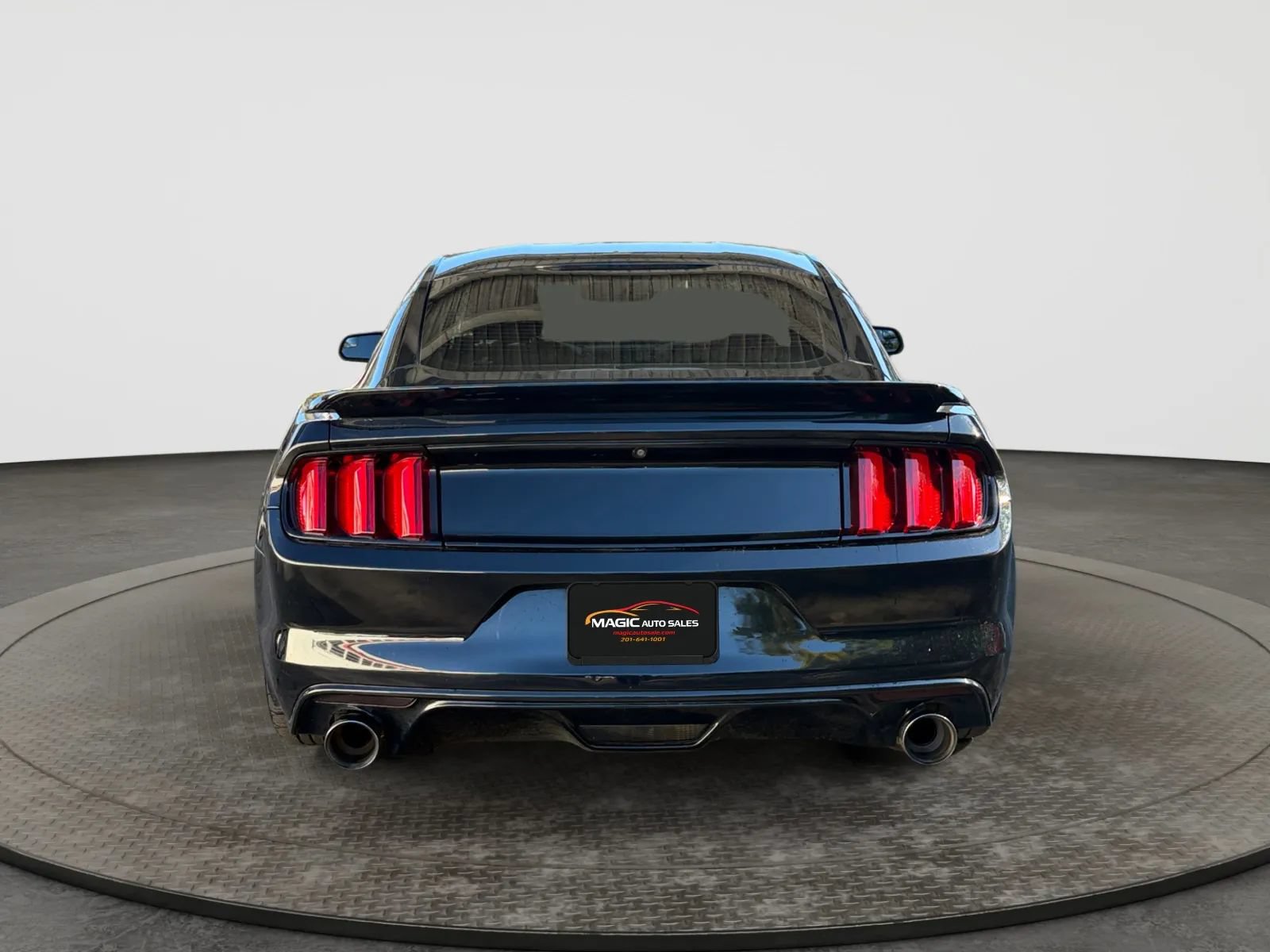 Used 2016 Ford Mustang Coupe w/ Equipment Group 051A RWD image 9