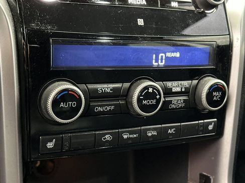 Used 2021 Subaru Ascent Premium w/ Convenience Package image 20