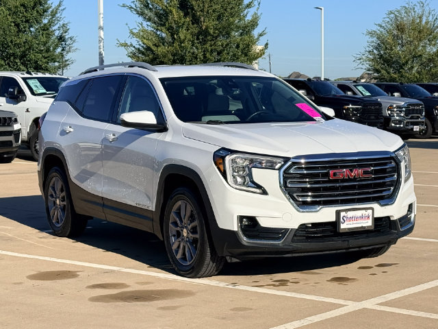 Used 2023 GMC Terrain SLT AWD/4WD image 7