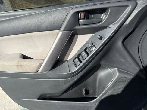 Used 2015 Subaru Forester 2.5i w/ Alloy Wheel Package image 25