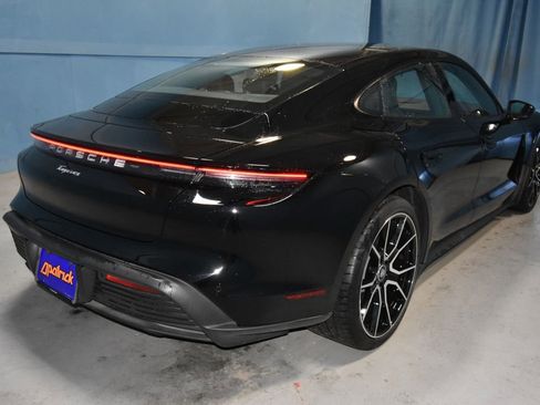 Used 2024 Porsche Taycan image 24