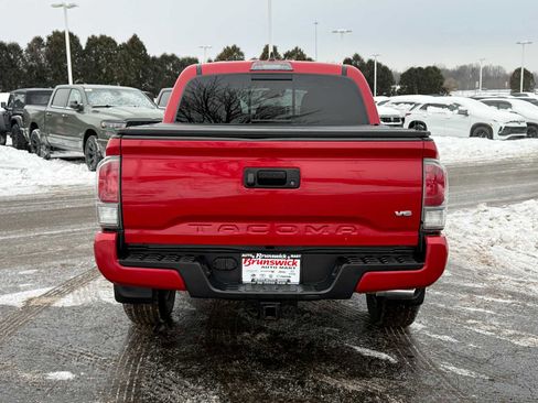 Certified 2023 Toyota Tacoma TRD Sport image 5