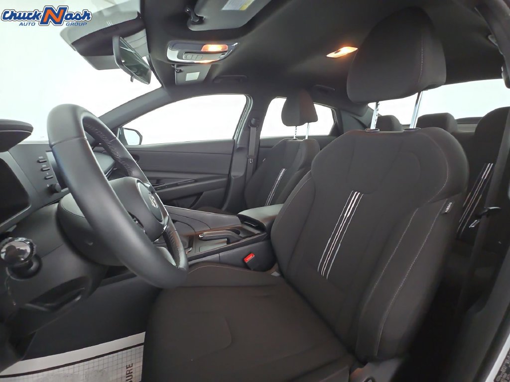 Used 2026 Hyundai Elantra Sport FWD image 24