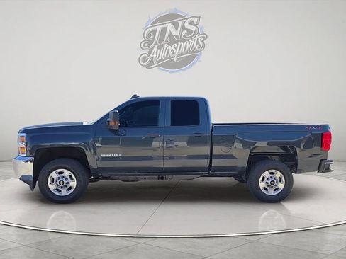 Used 2019 Chevrolet Silverado 2500 W/T AWD/4WD image 3