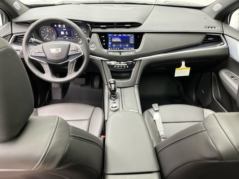 Used 2026 Cadillac XT5 Premium Luxury w/ LPO, Floor Liner Package AWD/4WD image 4