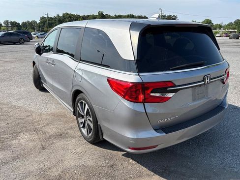 Used 2021 Honda Odyssey Touring image 8