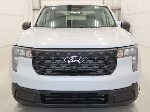 New 2025 Ford Maverick XL image 3