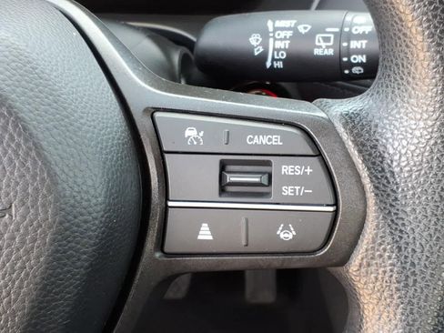 Used 2024 Honda HR-V LX image 18