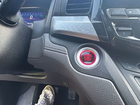 Used 2018 Honda Odyssey EX-L image 14