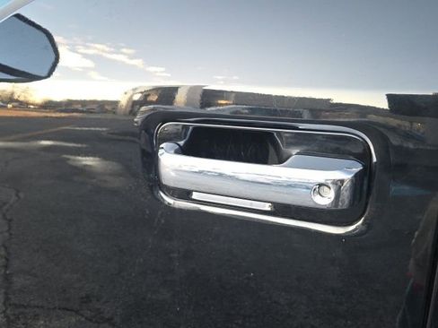 Used 2017 Ford F250 XLT w/ XLT Premium Package image 18