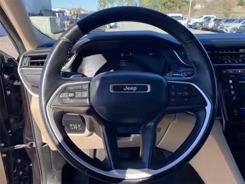 Used 2022 Jeep Grand Cherokee L Limited w/ Trailer Tow Group (B) image 18