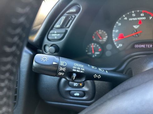 Used 2002 Chevrolet Corvette Convertible w/ Preferred Equipment Group2 image 20