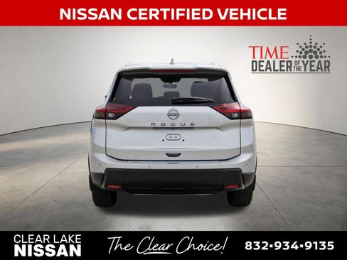 Certified 2025 Nissan Rogue SV w/ SV Premium Package FWD image 7