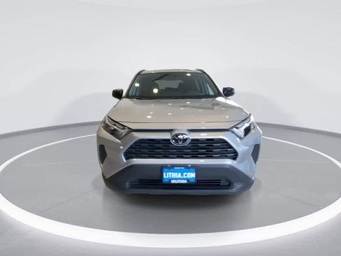 Used 2025 Toyota RAV4 LE AWD/4WD image 3