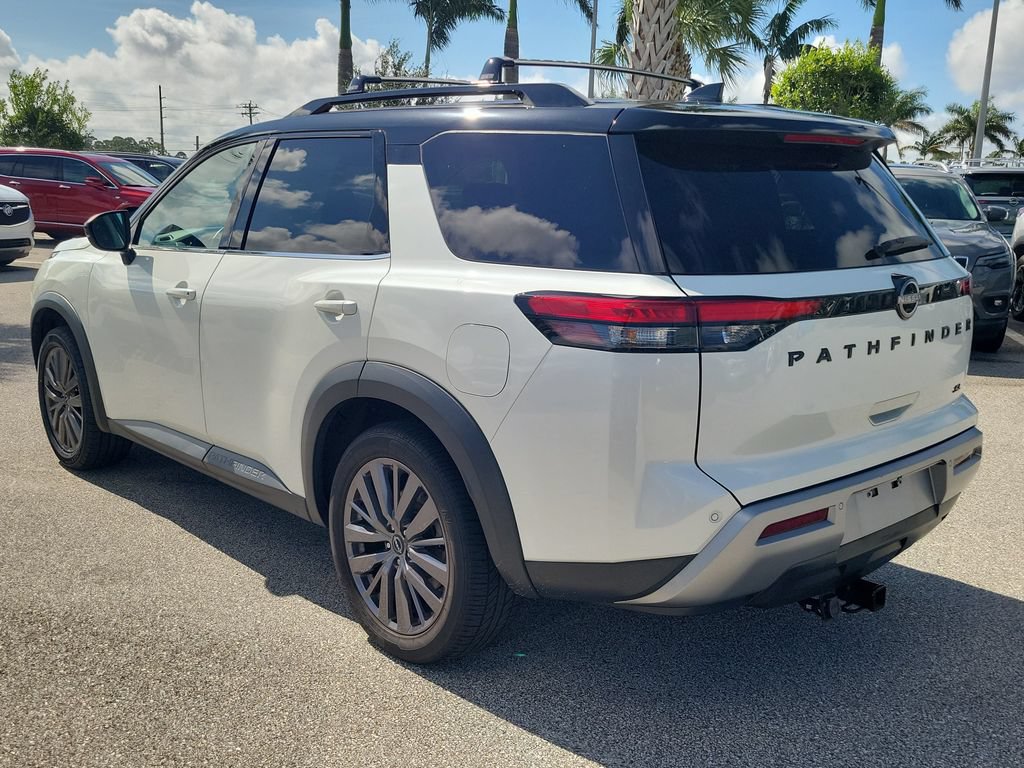 Certified 2023 Nissan Pathfinder SL w/ SL Premium Package FWD image 2