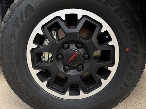 New 2026 Toyota Tacoma TRD Off-Road AWD/4WD image 11