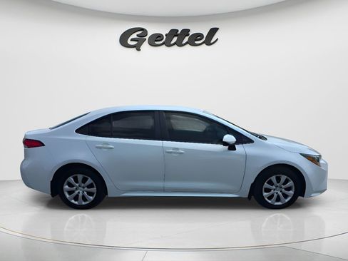 Used 2026 Toyota Corolla LE FWD image 4