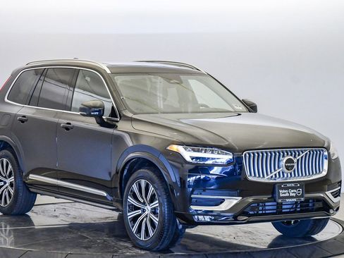 Certified 2025 Volvo XC90 B6 Ultra image 6