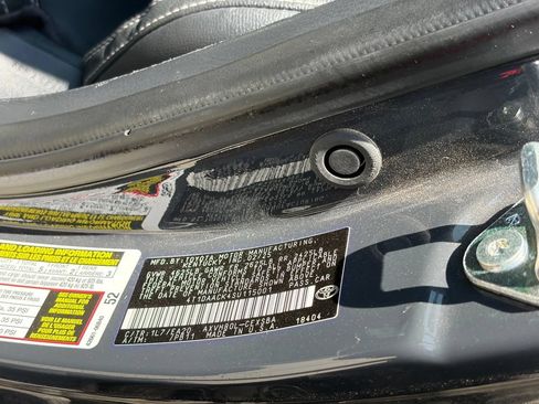 Used 2025 Toyota Camry SE FWD image 14
