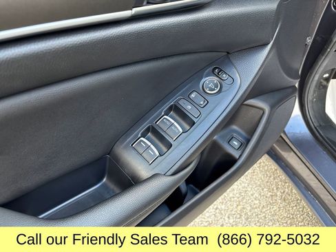 Used 2020 Honda Accord LX image 13