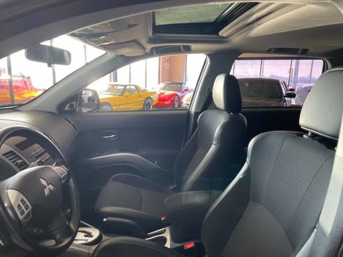 Used 2009 Mitsubishi Outlander SE image 17