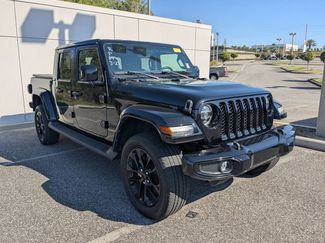 Used 2022 Jeep Gladiator Overland video 1