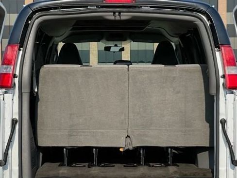 Used 2017 Chevrolet Express 2500 LT w/ LT Preferred Equipment Group image 18