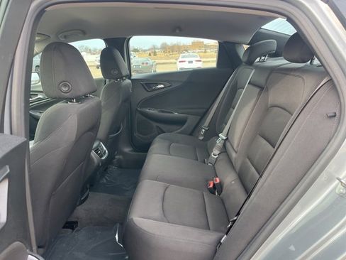 Used 2024 Chevrolet Malibu LT image 35