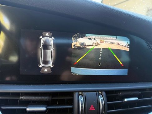 Used 2020 Alfa Romeo Giulia w/ Nero Edizione image 19