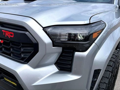 Used 2024 Toyota Tacoma TRD Sport image 40