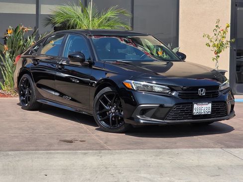 Used 2022 Honda Civic Sport image 3