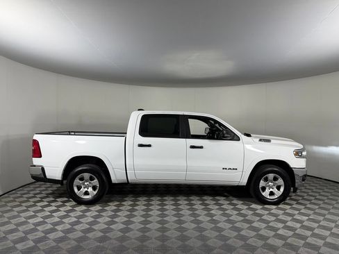 Certified 2025 RAM 1500 Big Horn AWD/4WD image 5