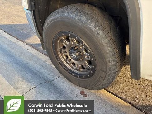 Used 2015 GMC Sierra 1500 2WD Regular Cab image 5