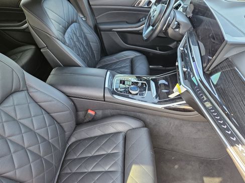 Used 2023 BMW X7 xDrive40i w/ Executive Package AWD/4WD image 12