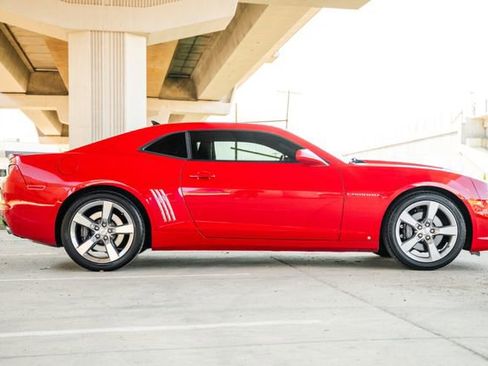 Used 2010 Chevrolet Camaro SS w/ RS Package image 13